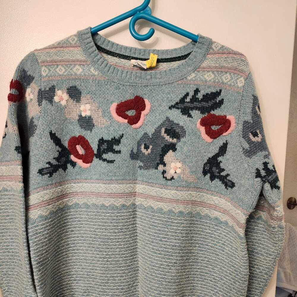 Sundance Green with White and Red flowers Sweater - Large - EUC